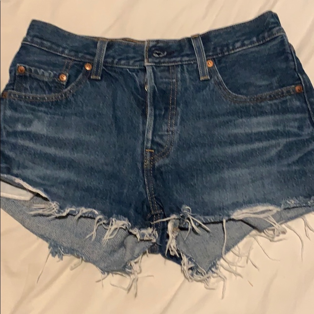 Super cute and comfy Levi’s shorts